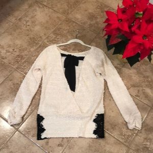 Long sleeve backless sweater